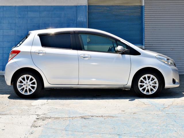 Toyota Vitz U