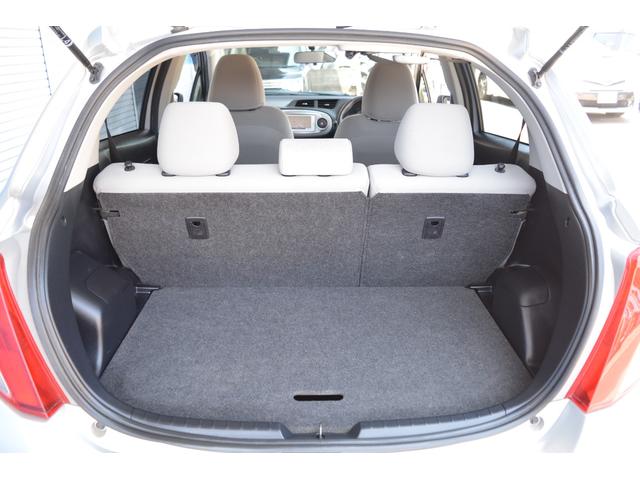 Toyota Vitz U