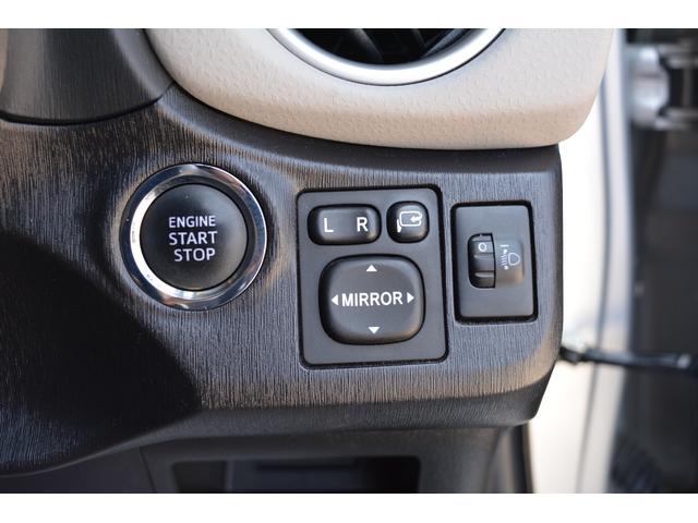 Toyota Vitz U