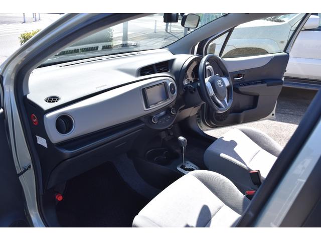 Toyota Vitz U