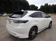 Toyota Harrier Premium