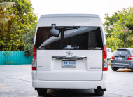 Toyota Hiace Commuter 2.8 Van