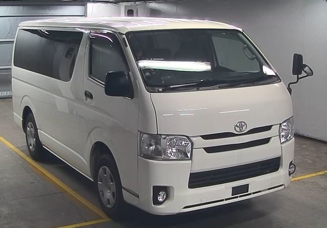 Toyota Hiace Van Long DX