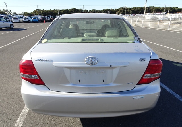 Toyota Corolla Axio X