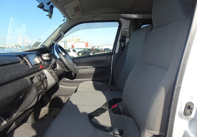 Toyota Hiace Van DX