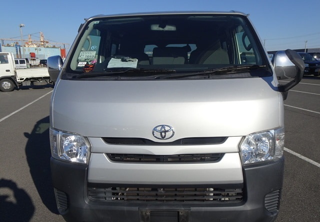 Toyota Hiace Van DX