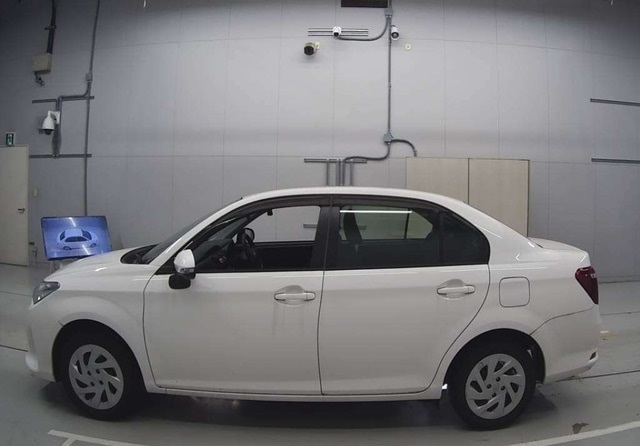 Toyota Corolla Axio EX