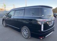 Nissan Elgrand 250