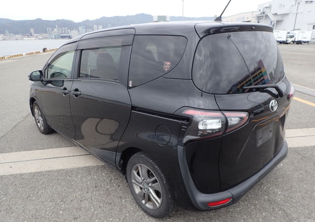Toyota Sienta G