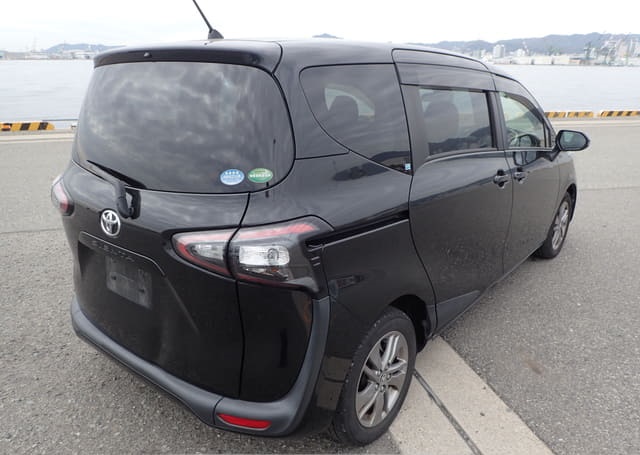 Toyota Sienta G
