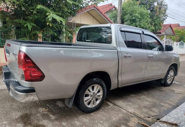 Toyota Hilux Bouble Cab