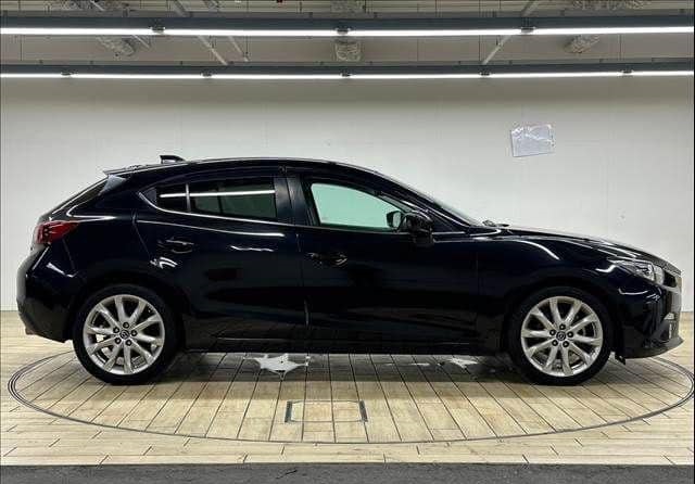 Mazda Axela Sport
