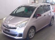 Toyota Ractis X Smart