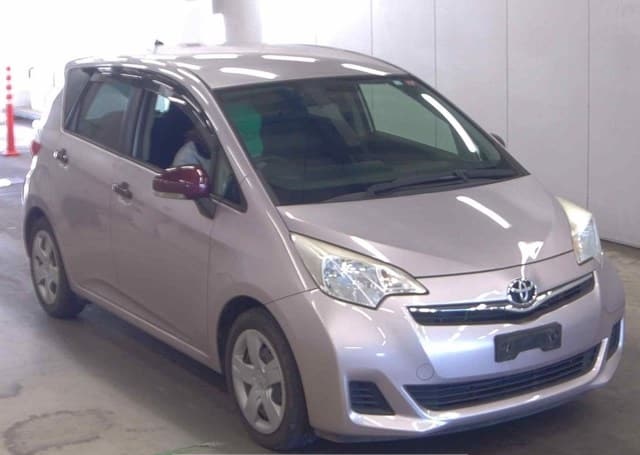 Toyota Ractis X Smart