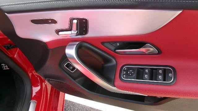 Mercedes Benz CLA 250